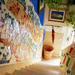 Albergue Malti Budget