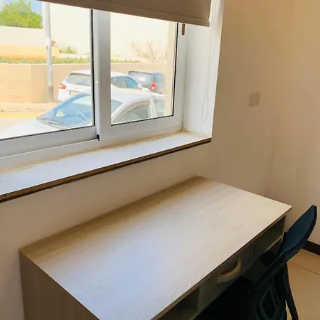 Hostal Malti Budget San Julián