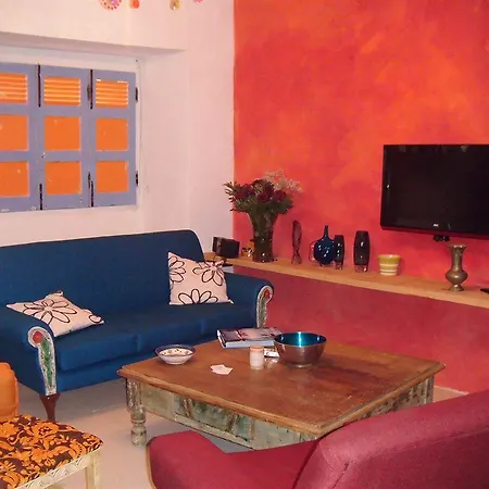 Malti Budget * Saint Julian's