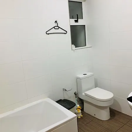 Malti Budget אכסניה