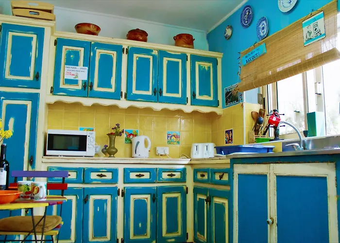 Malti Budget San Julián