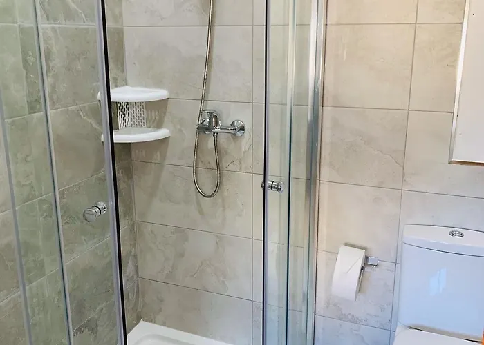 Malti Budget * San Julián