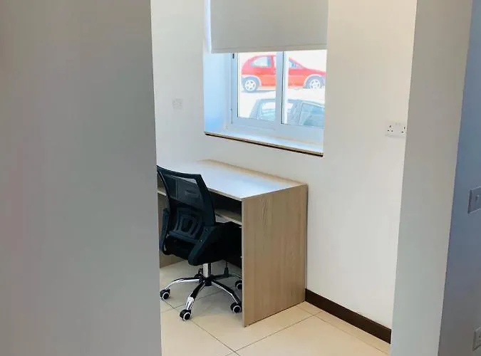 Malti Budget Hostal *